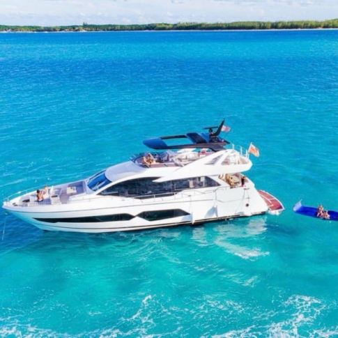 Nassau bahamas boats and tours